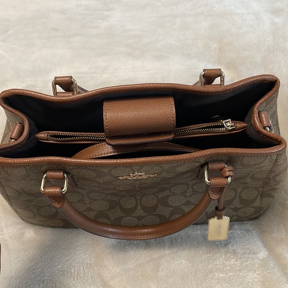 Coach handbag - Picture 2 of 5